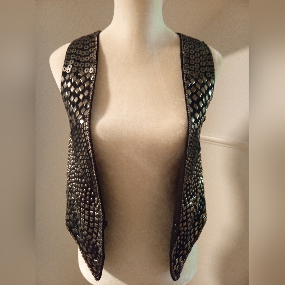MILLAU  vests | NWT